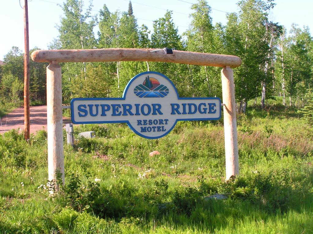 Superior Ridge Resort Motel Schroeder エクステリア 写真