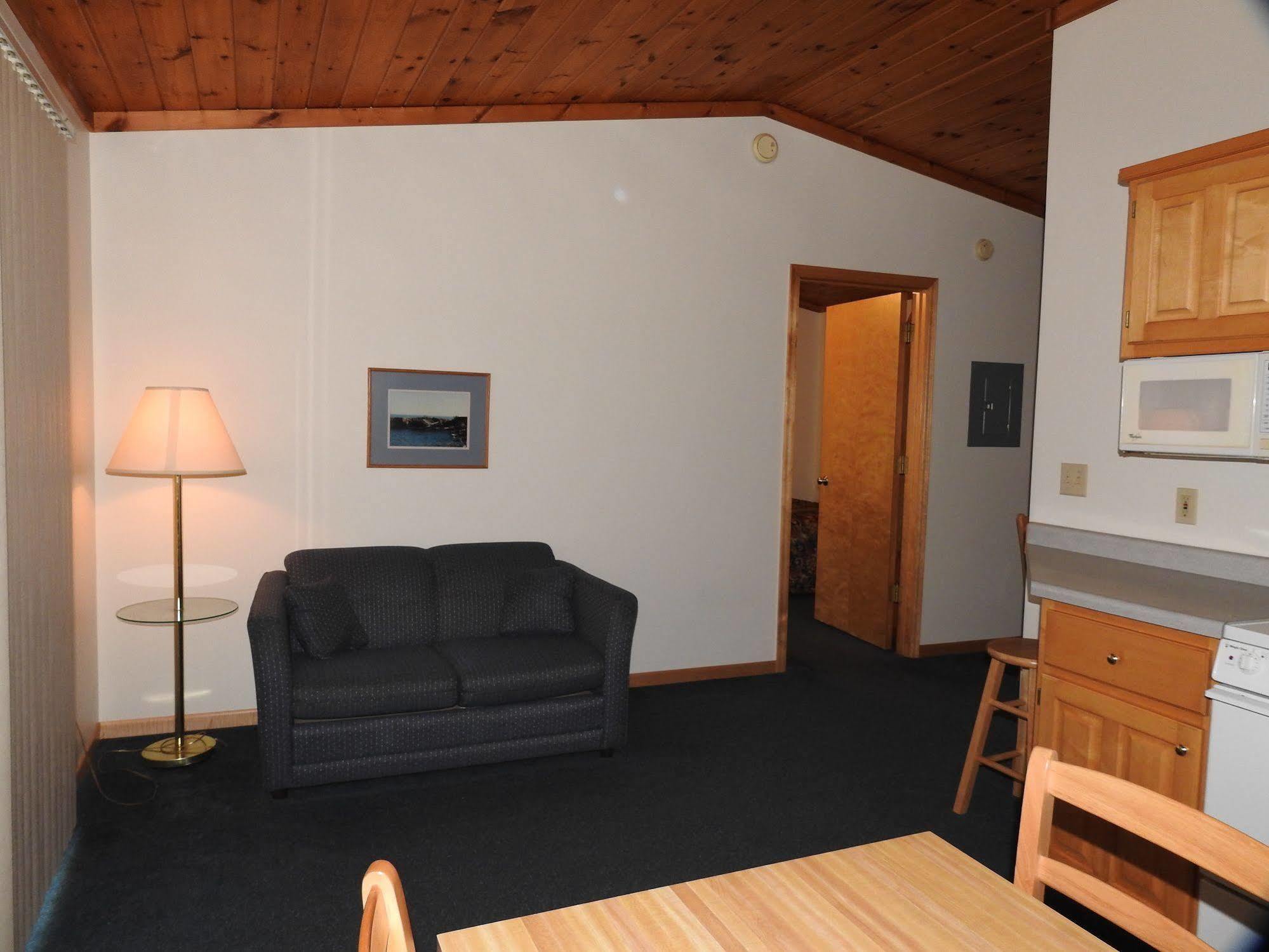 Superior Ridge Resort Motel Schroeder エクステリア 写真