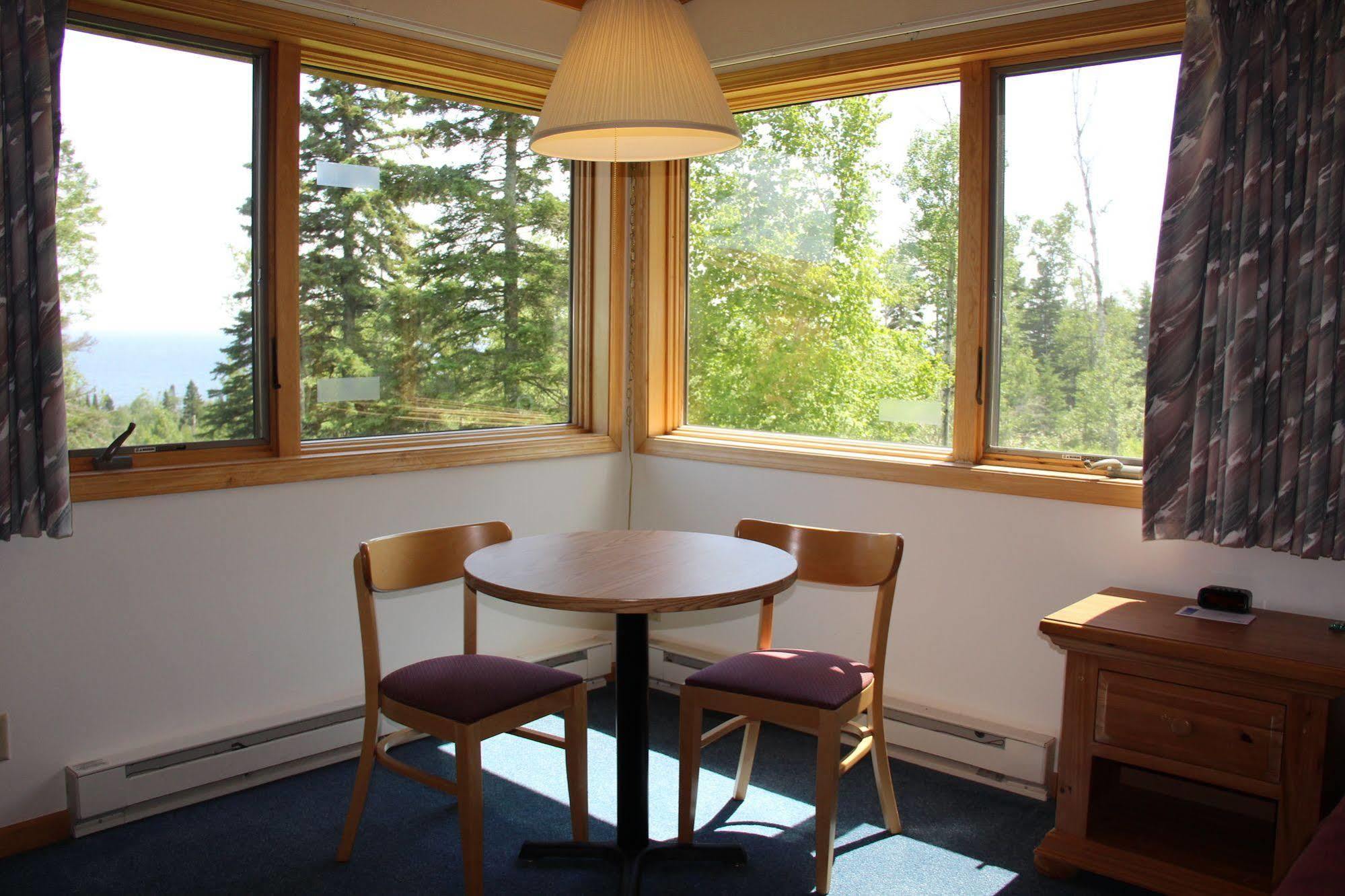 Superior Ridge Resort Motel Schroeder エクステリア 写真