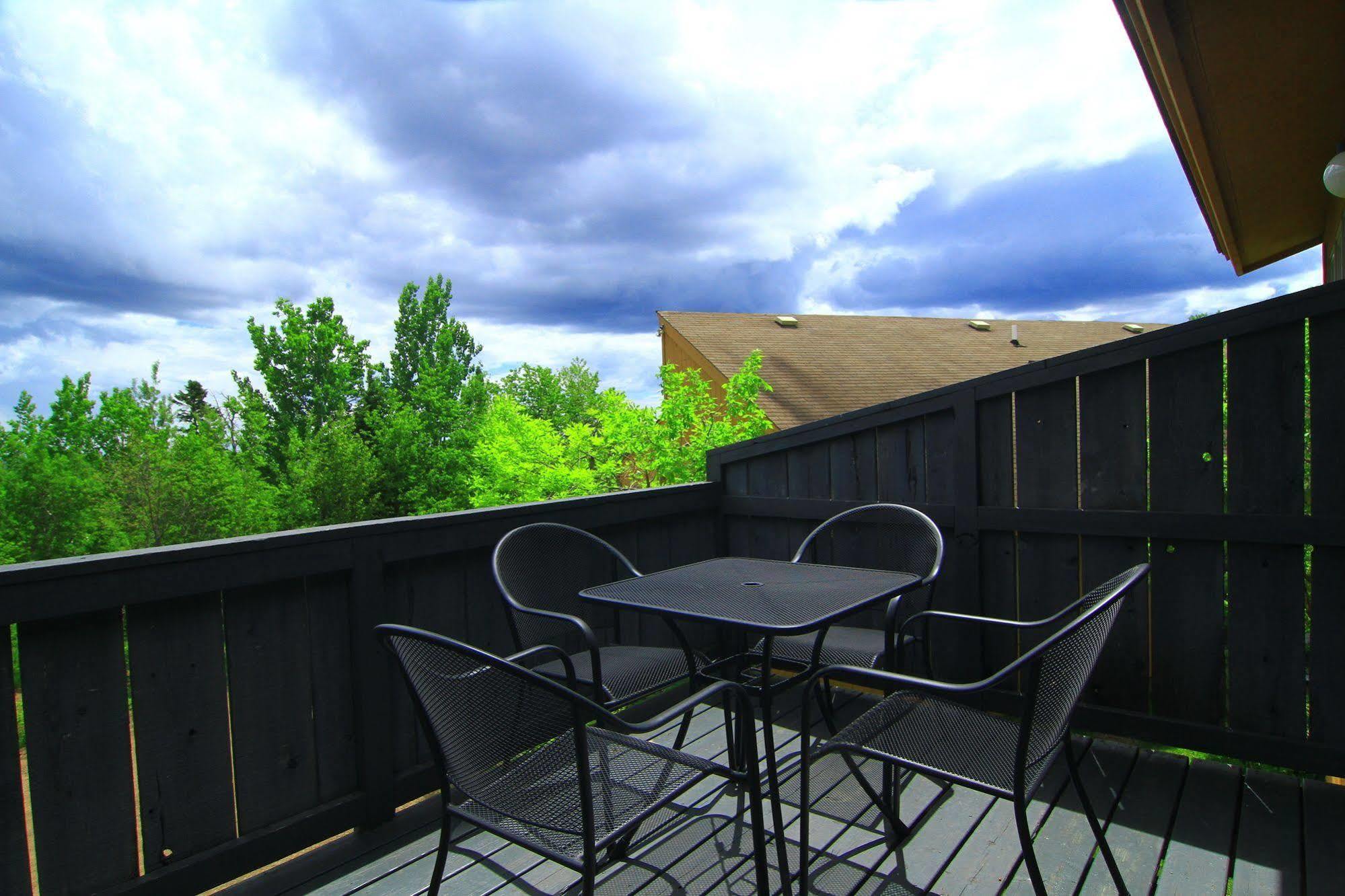 Superior Ridge Resort Motel Schroeder エクステリア 写真